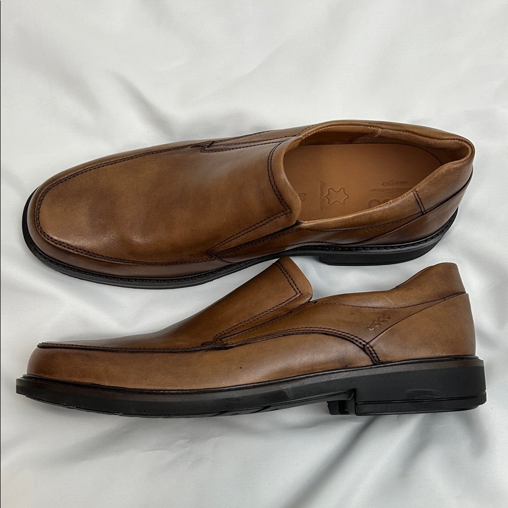 Ecco Men's Tan Leather Slip-On Loafers
